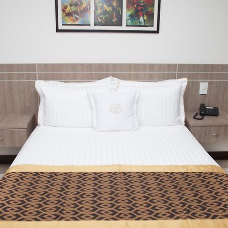 Hotel Cinco Montería Екстериор снимка