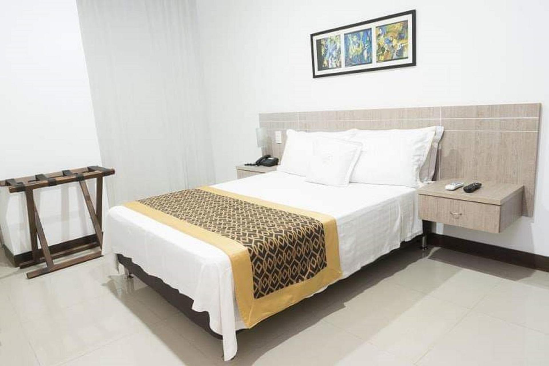 Hotel Cinco Montería Екстериор снимка